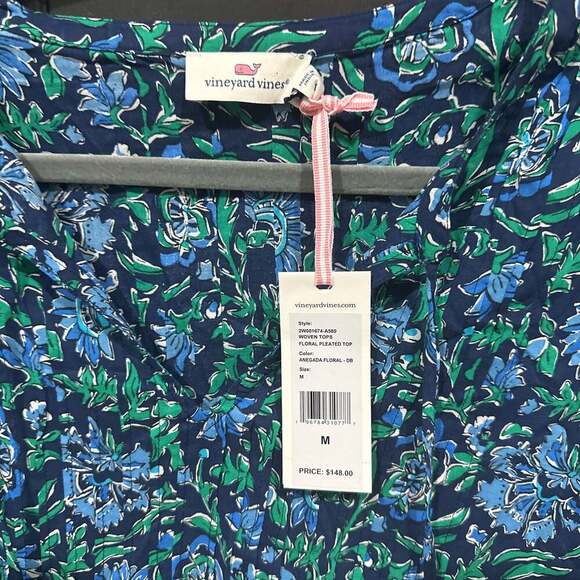 Vineyard Vines Women's Floral Pleated Top - Picture 2 of 3